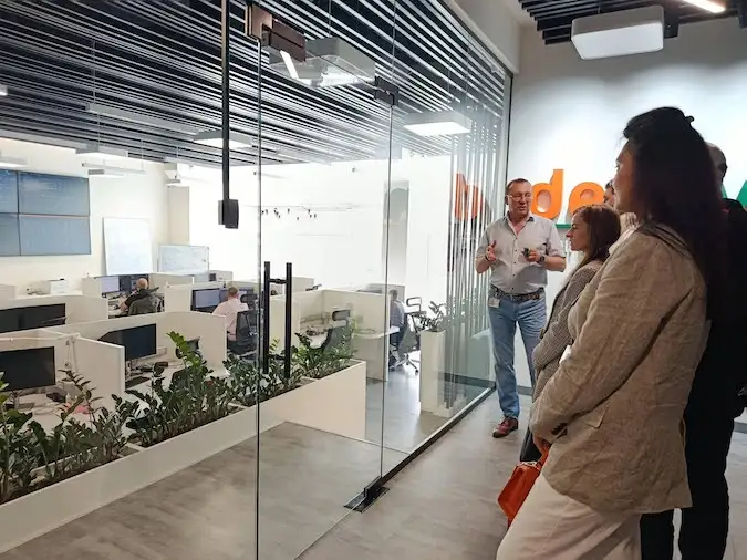 DSUA members in De Novo data center